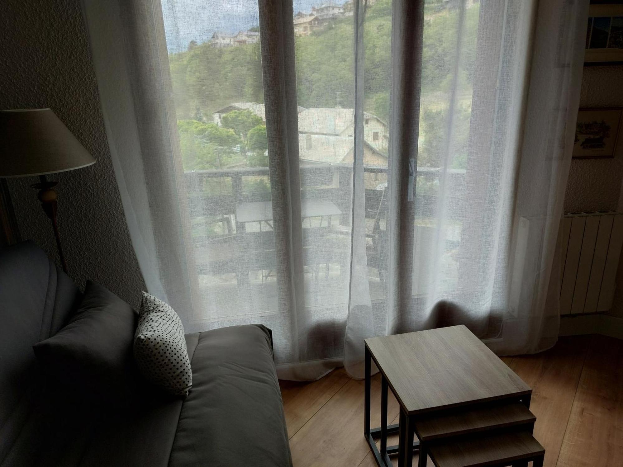 Appartement En Residence Proche Du Plan D'Eau Embrun Esterno foto